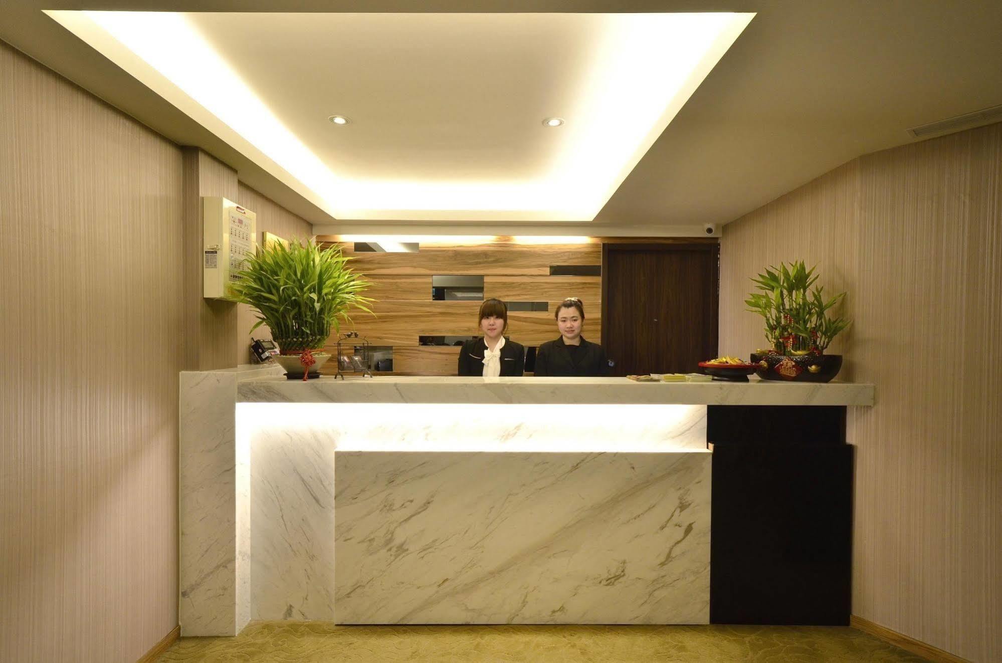 欣欣時尚旅店松山站 Ξενοδοχείο Ταϊπέι Εξωτερικό φωτογραφία